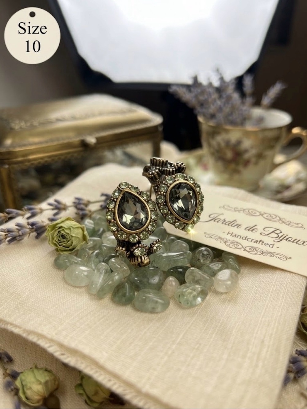 Green Teardrop Crystal Ring